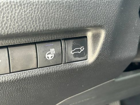 Used 2019 Toyota RAV4 XLE w/ Convenience Package AWD/4WD image 26