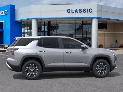 New 2026 Chevrolet Equinox LT w/ Safety and Technology Package image 5