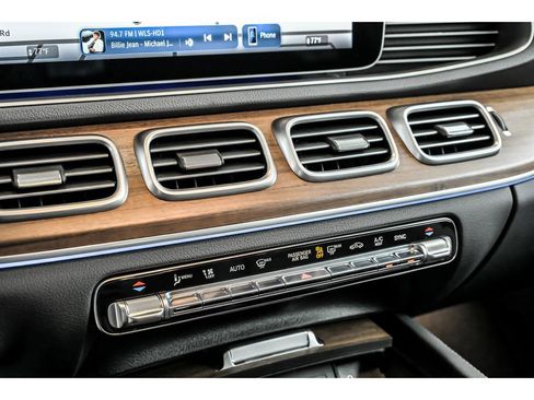 Certified 2025 Mercedes-Benz GLE 350 4MATIC image 21