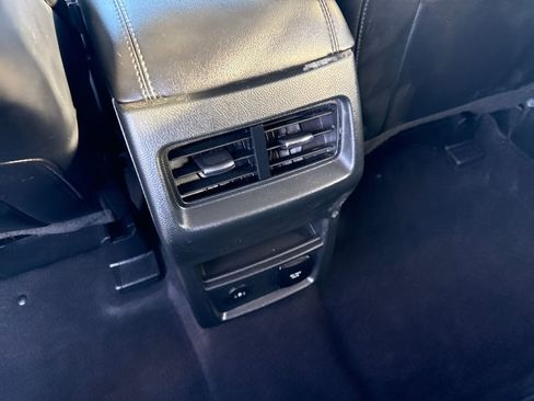 Used 2024 Ford Edge SEL w/ Convenience Package image 18