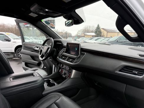 Used 2023 Chevrolet Suburban LT image 20