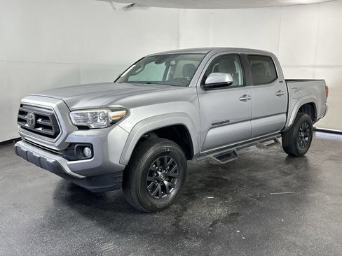 Used 2020 Toyota Tacoma SR5 image 4