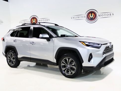 Used 2022 Toyota RAV4 Limited image 6