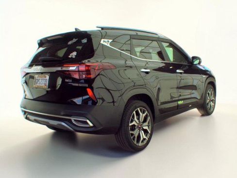 Used 2023 Kia Seltos SX AWD/4WD image 5