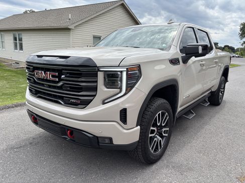 Used 2026 GMC Sierra 1500 AT4 AWD/4WD image 7
