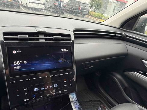 Used 2022 Hyundai Tucson Limited AWD/4WD image 13