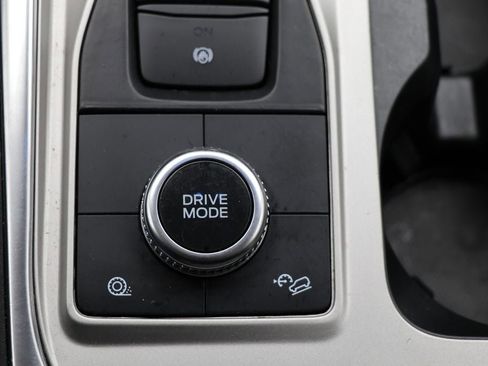 Used 2023 Ford Explorer Limited image 27