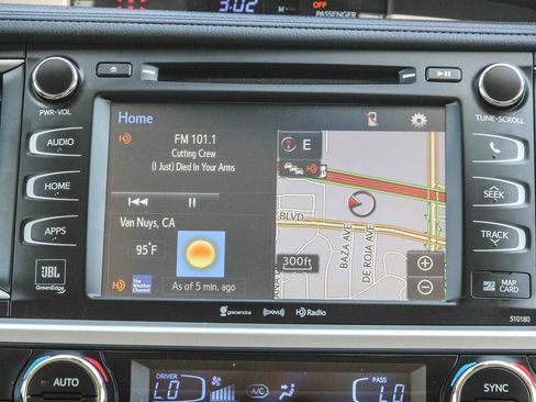 Used 2017 Toyota Highlander Limited w/ Carpet Mat Package AWD/4WD image 14
