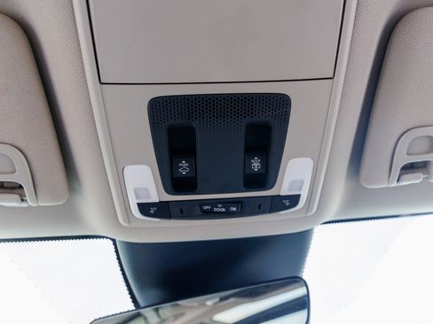 Used 2024 Honda Pilot Touring image 27