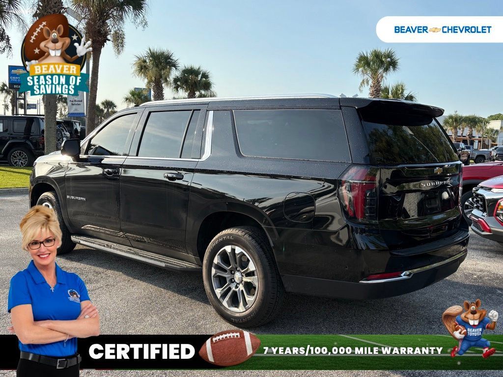 Used 2025 Chevrolet Suburban LS AWD/4WD image 5