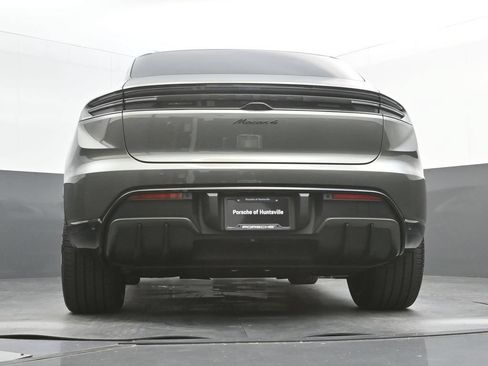 New 2026 Porsche Macan 4 Electric AWD/4WD image 38