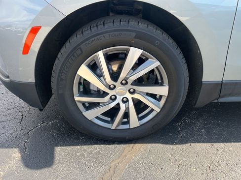 Certified 2023 Chevrolet Equinox LT FWD image 28