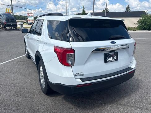 Used 2020 Ford Explorer XLT w/ Comfort Package AWD/4WD image 4