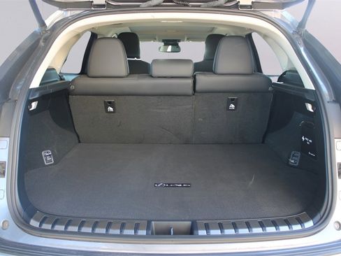 Used 2018 Lexus NX 300 FWD image 8