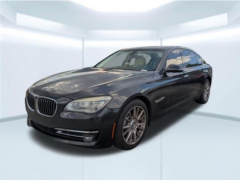 Used 2015 BMW 750Li RWD image 1