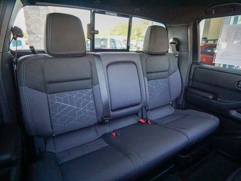Used 2026 Nissan Frontier SV w/ All-Weather Content Package AWD/4WD image 31