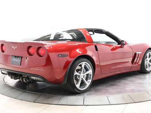 Used 2011 Chevrolet Corvette Grand Sport w/ Preferred Equipment Group RWD image 4