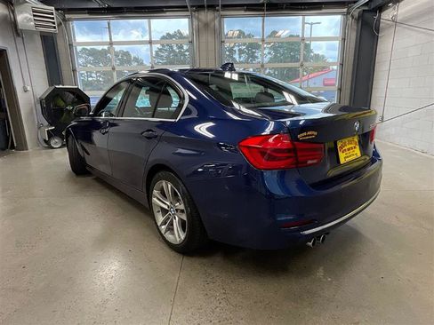 Used 2016 BMW 328i Sedan RWD image 3