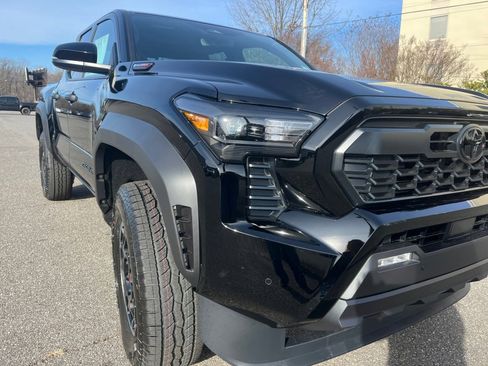 Certified 2026 Toyota Tacoma TRD Off-Road w/ TRD Off Road Upgrade Package image 23