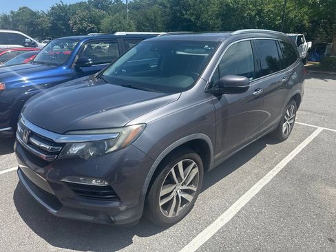 Used 2018 Honda Pilot Elite image 1