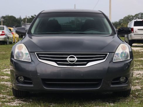 Used 2011 Nissan Altima 2.5 S w/ Special Edition Pkg FWD image 17