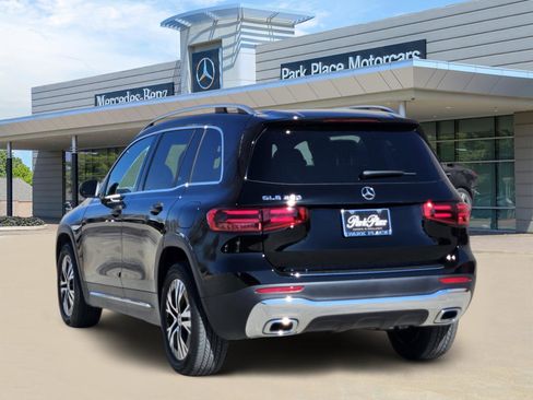 Used 2026 Mercedes-Benz GLB 250 image 4