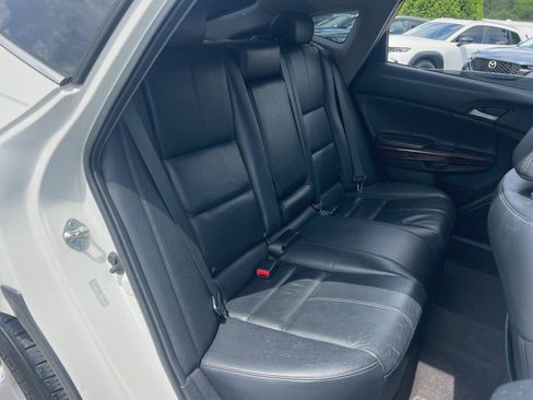 Used 2010 Honda Crosstour EX-L image 30