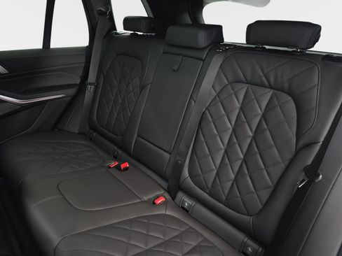 New 2026 BMW X5 xDrive40i w/ M Sport Package image 14