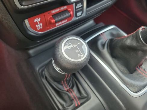 Used 2021 Jeep Gladiator Rubicon AWD/4WD image 30