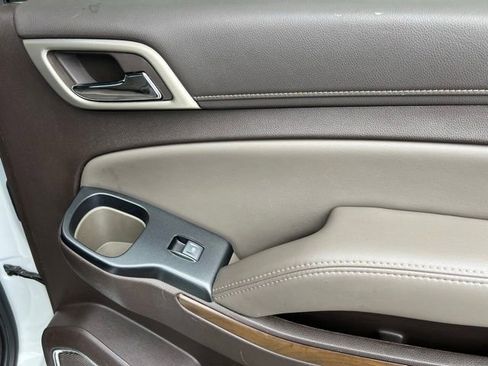 Used 2020 GMC Yukon XL Denali image 47