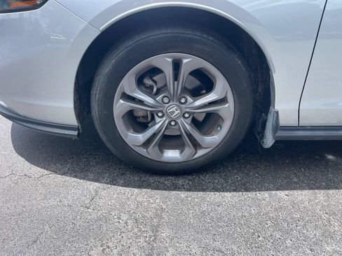 Used 2024 Honda Accord EX image 9