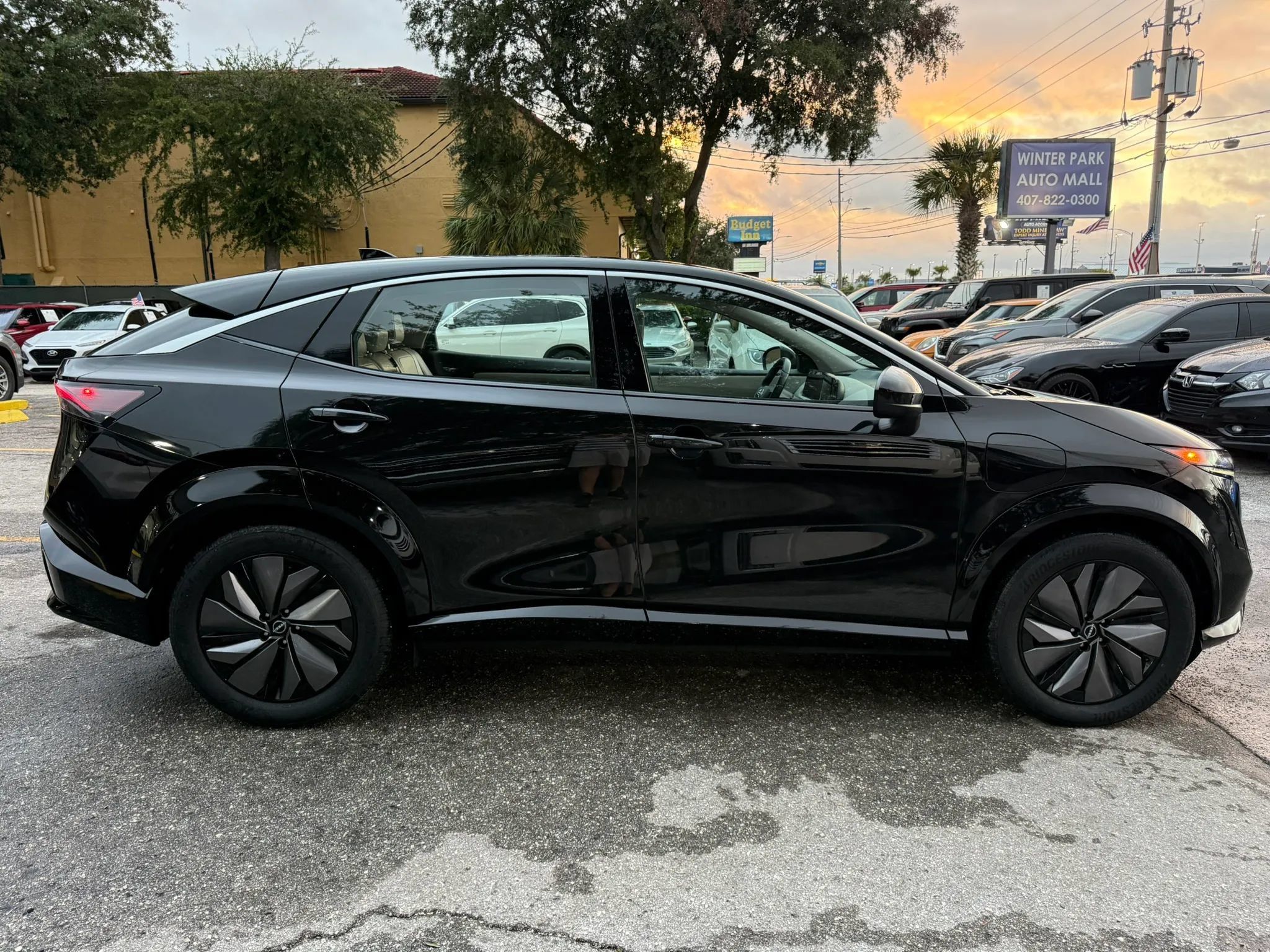 Used 2024 Nissan Ariya FWD image 5