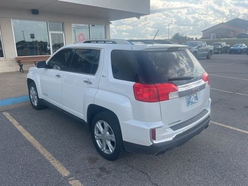 Used 2017 GMC Terrain SLT w/ Open Road Package image 5