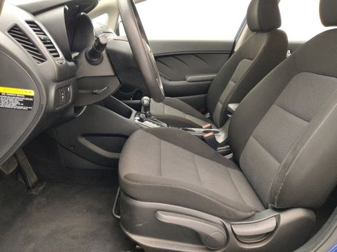 Used 2017 Kia Forte LX image 17