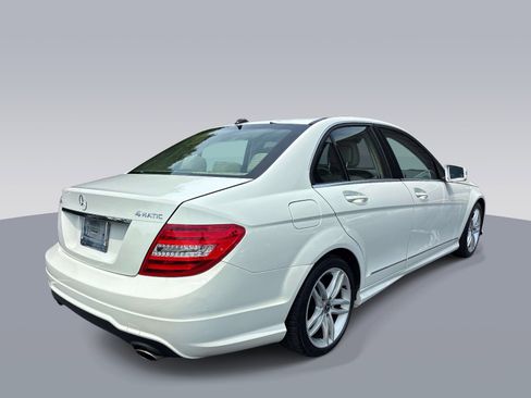 Used 2012 Mercedes-Benz C 300 4MATIC Sedan image 3