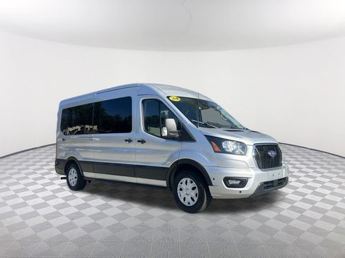 Used 2024 Ford Transit 350 XLT image 4