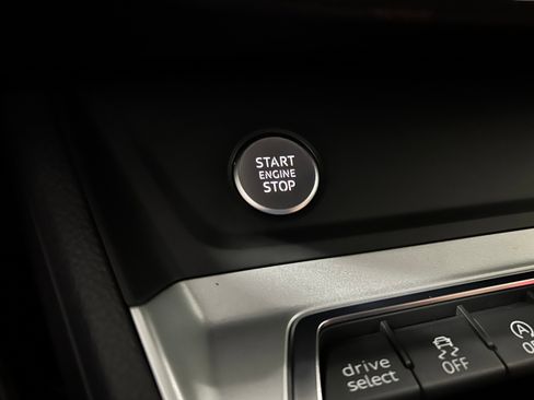 Used 2020 Audi Q3 2.0T Premium Plus w/ Premium Plus Package image 12