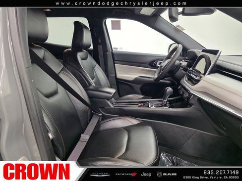 Certified 2024 Jeep Compass Limited AWD/4WD image 17