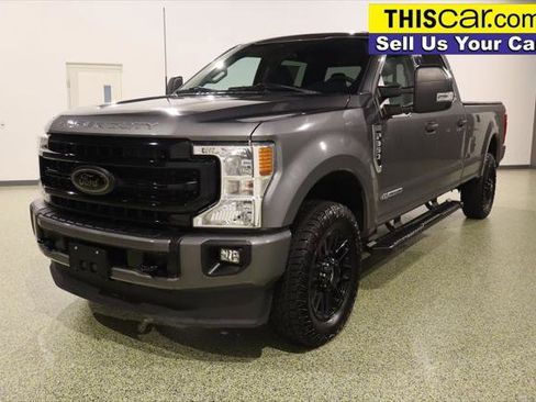 Used 2022 Ford F350 XLT w/ Black Appearance Package image 3