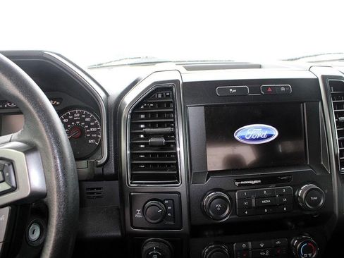 Used 2020 Ford F150 XLT w/ Equipment Group 302A Luxury image 12