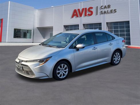 Used 2024 Toyota Corolla LE image 1