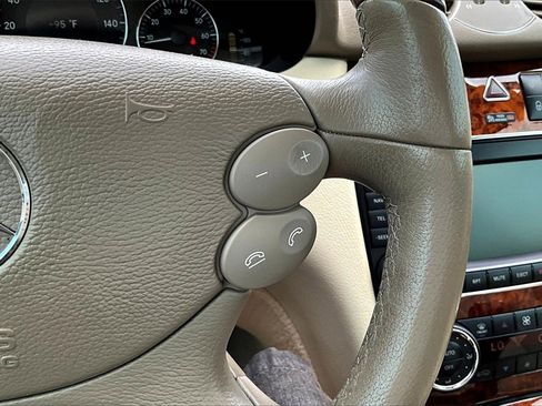 Used 2008 Mercedes-Benz CLK 350 Cabriolet image 19