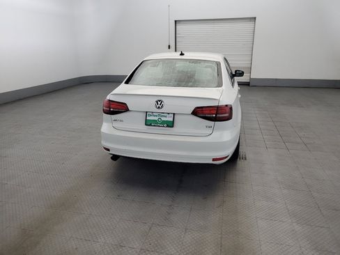 Used 2016 Volkswagen Jetta Sport FWD image 7