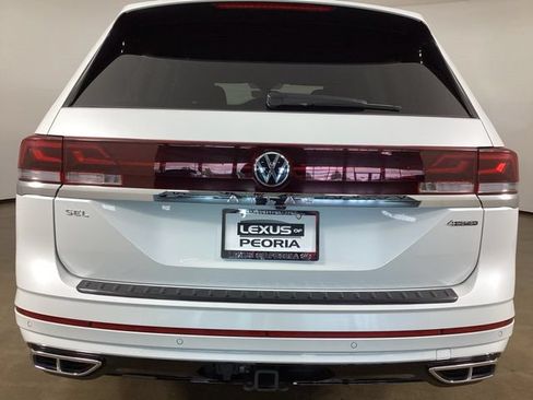 Used 2024 Volkswagen Atlas SEL Premium R-Line AWD/4WD image 8