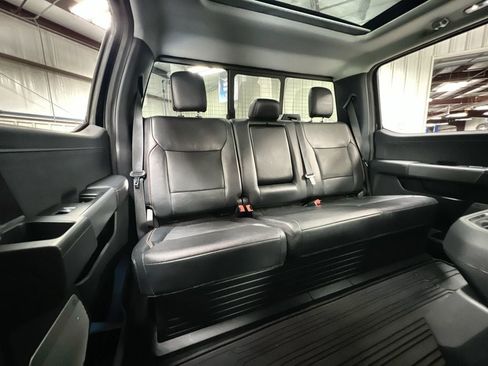 Used 2023 Ford F350 Lariat w/ Lariat Ultimate Package AWD/4WD image 19