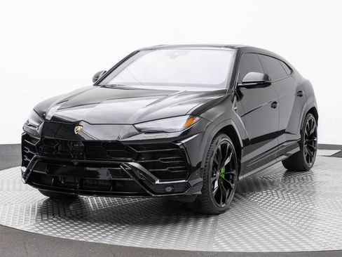 Used 2022 Lamborghini Urus AWD/4WD image 1