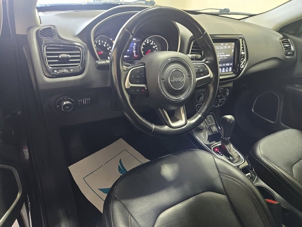Used 2020 Jeep Compass Limited AWD/4WD image 6