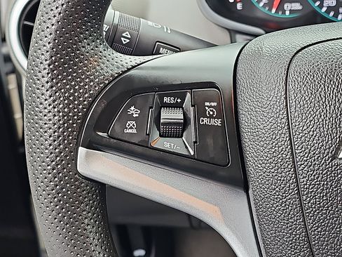 Used 2020 Chevrolet Sonic LT image 18