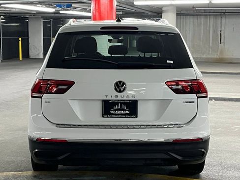 Used 2023 Volkswagen Tiguan SE image 33