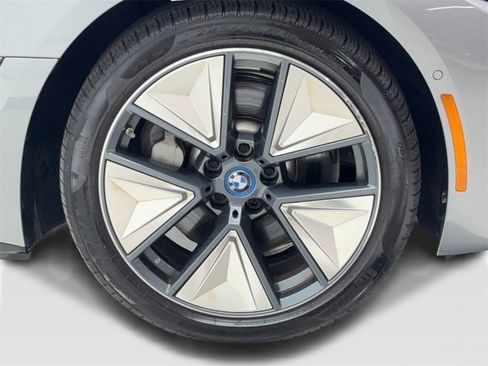 Used 2024 BMW i4 eDrive35 w/ Premium Package image 55